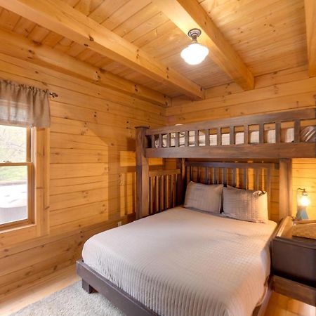 Creekside Bryson City Cabin With Private Hot Tub מראה חיצוני תמונה