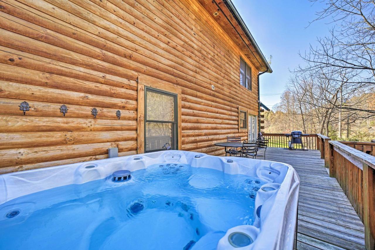 הוילה Creekside Bryson City Cabin With Private Hot Tub מראה חיצוני תמונה